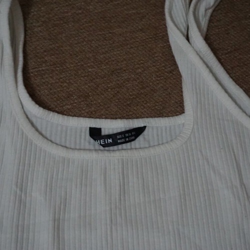 Women's white crop top like new, size S