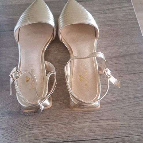 Braccialini women's sandals new, gold, size 36