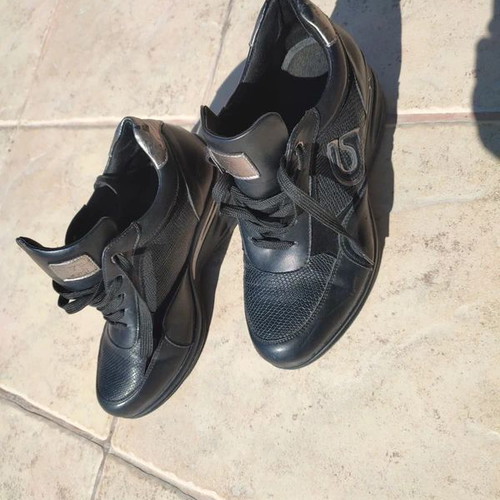 Wedge Sneakers Seven size 38 used, black with metallic details