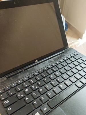 Trektstor Surf Laptop 10.1 ιντσών μεταχειρισμένο για επισκευή ή ανταλλακτικά