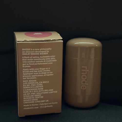 Rhode Pocket Blush Toasted Teddy new unused