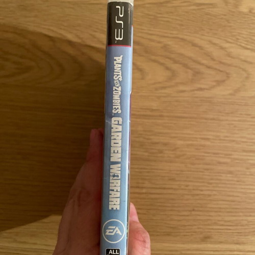Plants vs Zombies Garden Warfare for PlayStation 3 used with manual
