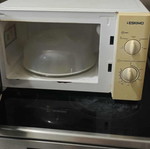 Eskimo microwave oven like new