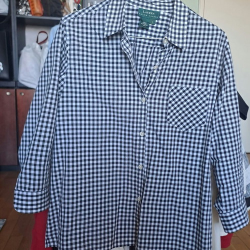 Ralph Lauren women's shirt like new with embroidered logo on 3/4 sleeve