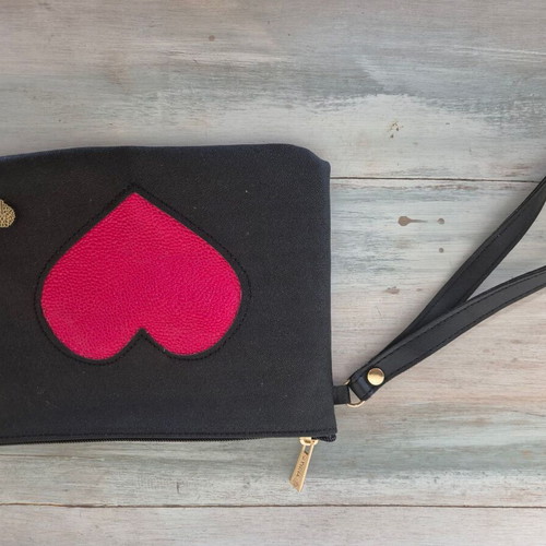 Thiros bag with heart new, black and red