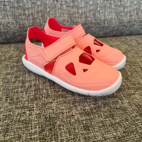 Adidas Fortaswim 2.0 sandals for girls size 33 like new, pink