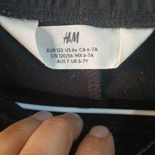 H&M black tracksuit like new, size 122 cm for 6-7 years old
