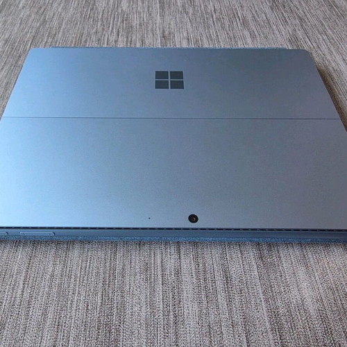 Microsoft Surface Pro 11 13" 120Hz OLED touchscreen, like new, 16GB RAM, 2TB SSD