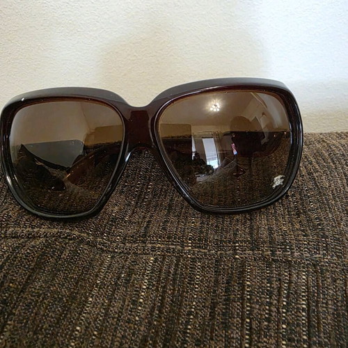 Burberry sunglasses mask like new