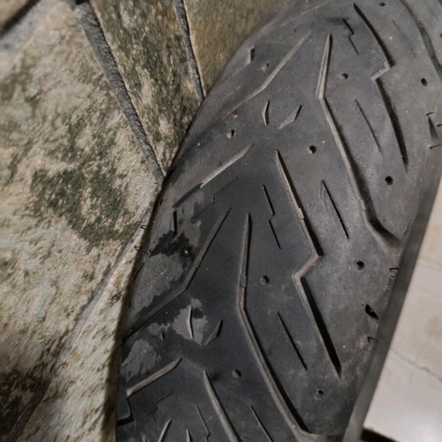 Pirelli Angel Scooter motorcycle tire 140/70/16 DOT 10/22