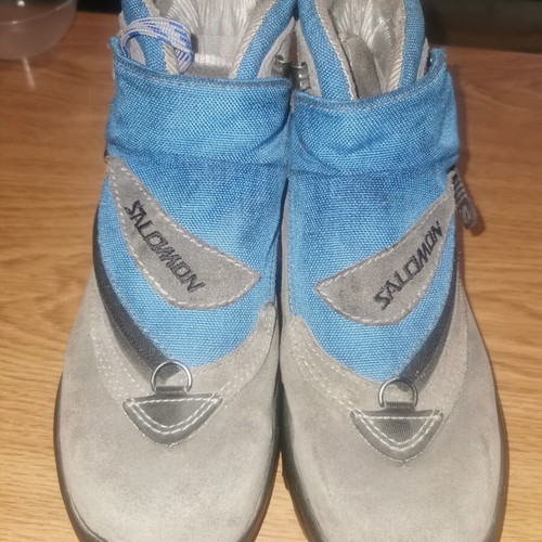 Salomon Adventure 7 hiking boots like new, size 37.5, grey and blue