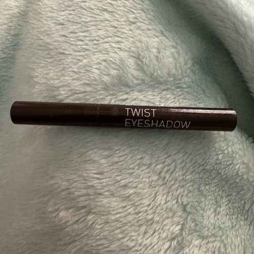 Korres liquid eyeshadow used