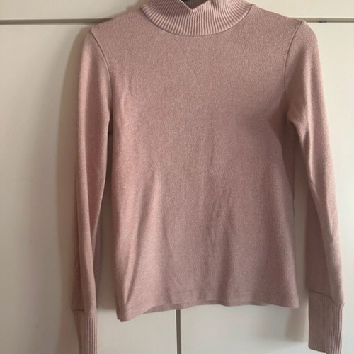 Stradivarius women's pink turtleneck sweater like new, size S