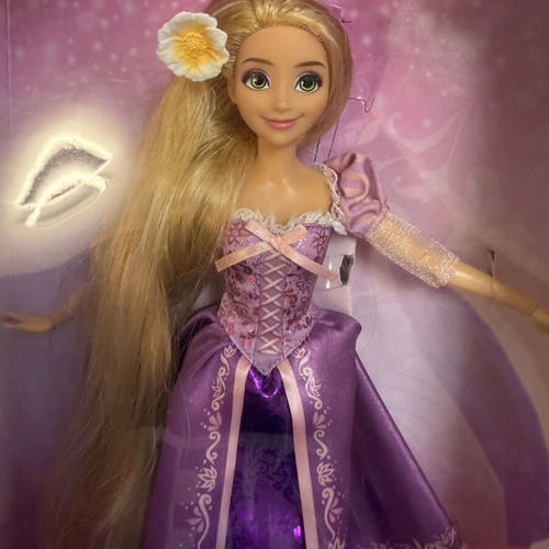 Disney Sparkling Princess Rapunzel collector doll by Mattel