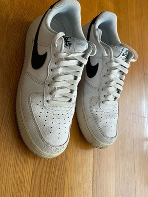 Nike Airforce αθλητικά σαν καινούργια, μέγεθος 43, άσπρα