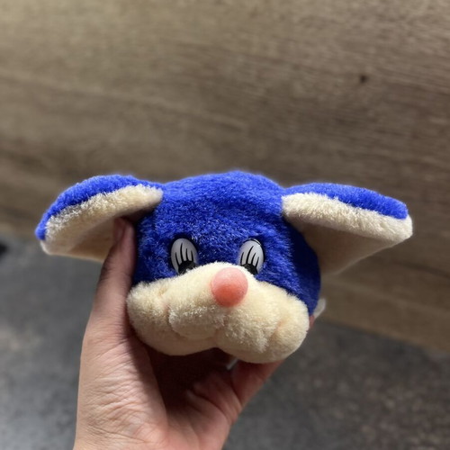 90s plush toy with zipper and keyring