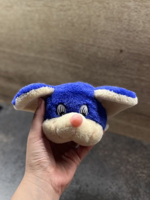 90s plush toy with zipper and keyring