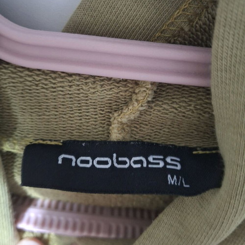 Noobass women's sweatshirt like new