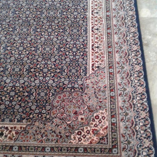 Wool Dining Room Rugs with Fringes like new, set of 2