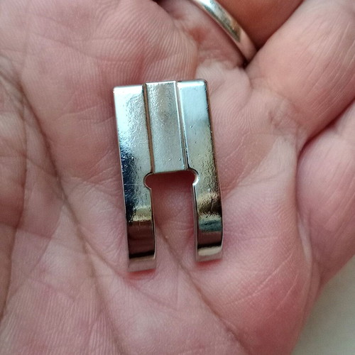 Open presser foot for appliqué new for home sewing machine