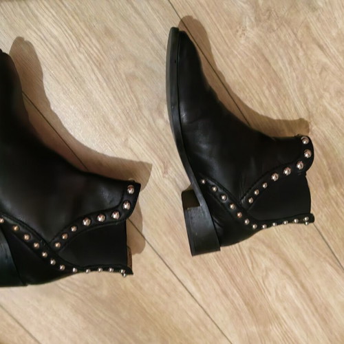 Women's ankle boots size 37 like new, black
