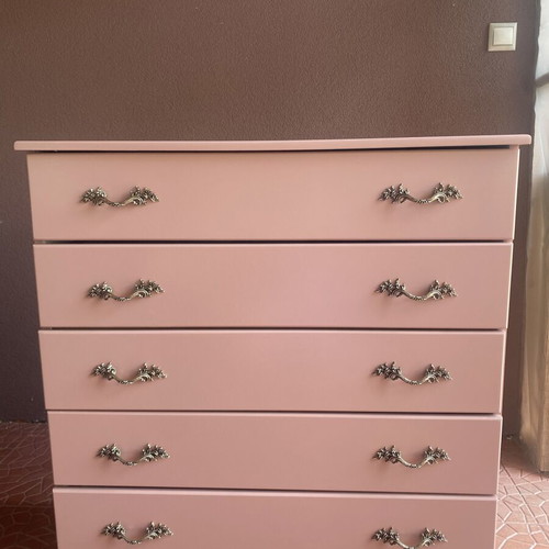 Chest of drawers with restored wood, like new