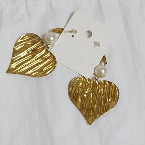 Long women's heart earrings with pearls and stainless steel hooks