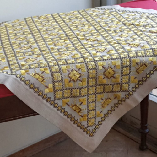 Karsaniko Embroidered Lefkadian Tablecloth vintage, like new
