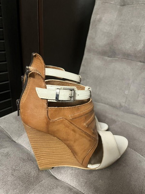 Fabrizio Chini women's platforms like new, size 37, white and brown