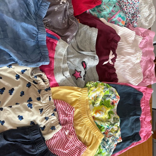 Pack of 23 shorts and 1 skirt like new