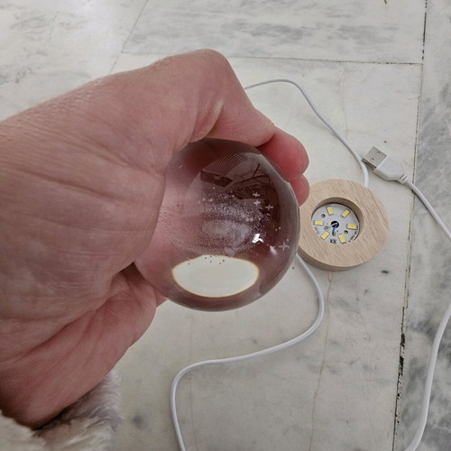 3D Decorative Crystal Galaxy Sphere like new with illuminated wooden base USB