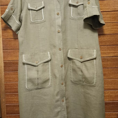 Linen dress size L like new, beige with buttons and pockets