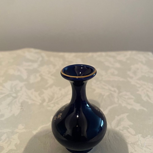 Fine Cobalt Vase new blue with gold 7 x 5 cm