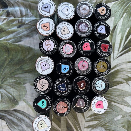 Semilac semi-permanent nail polishes like new