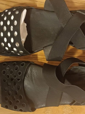 Comodissima Women's Black Leather Anatomic Sandals Used Size 38