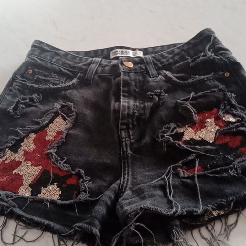 Zara women's black denim shorts like new, size XS