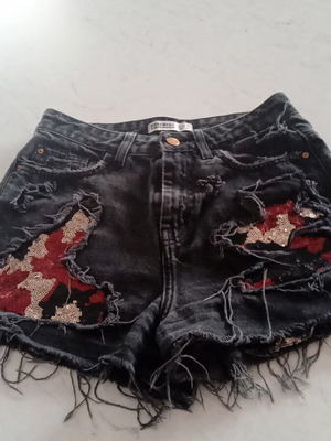Zara women's black denim shorts like new, size XS