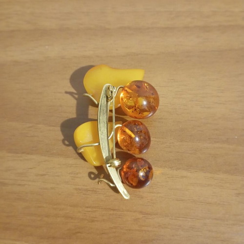 8KR vintage pin used, amber, Russia