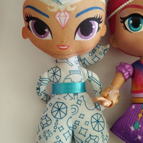 Shimmer and Shine 3 dolls used, pack