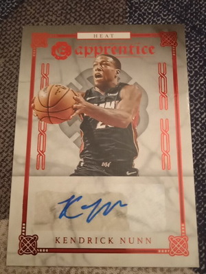 Kendrick Nunn Panini Chronicles Excalibur Basketball autograph new