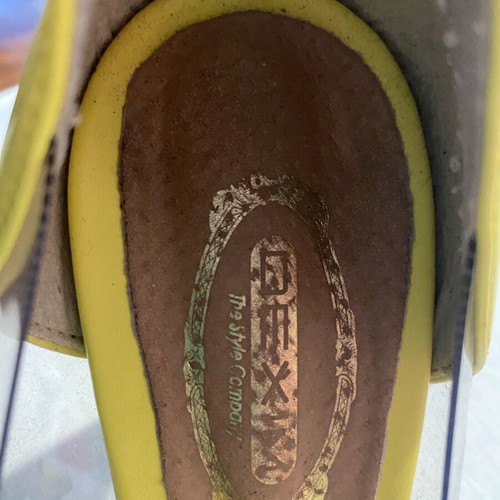 Dexim yellow stiletto pumps like new with PVC transparency, 10 cm heel