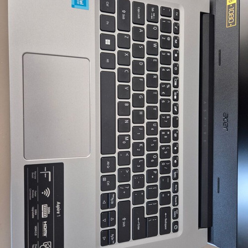 Acer Aspire One A114 14 inch laptop like new, 4GB RAM, 128GB eMMC, Windows 11