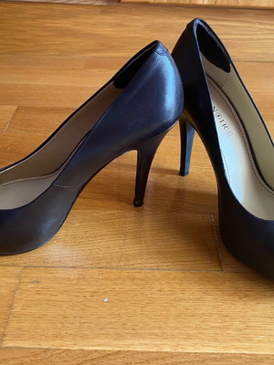 CafeNoir black pumps size 40 like new