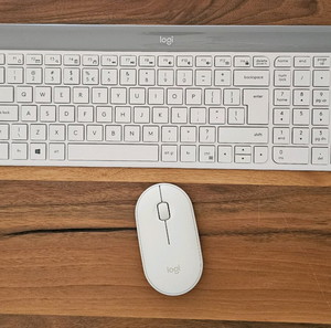 LOGITECH ασύρματο σετ πληκτρολόγιο ποντίκι