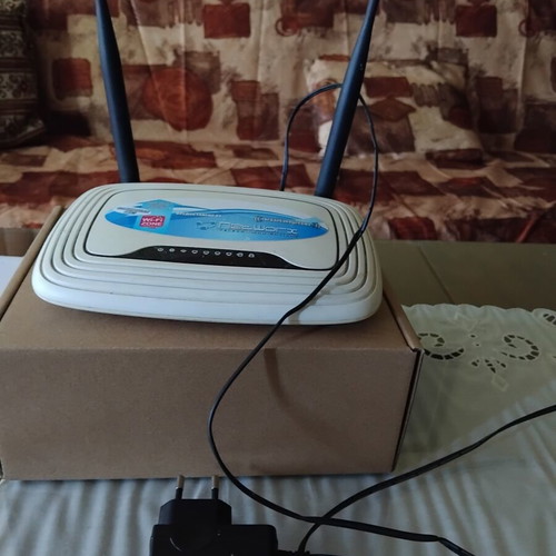 TP-Link TL-WR841N wireless router used