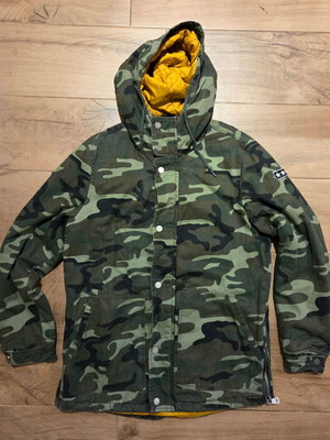 Camo parka jacket Medium like new