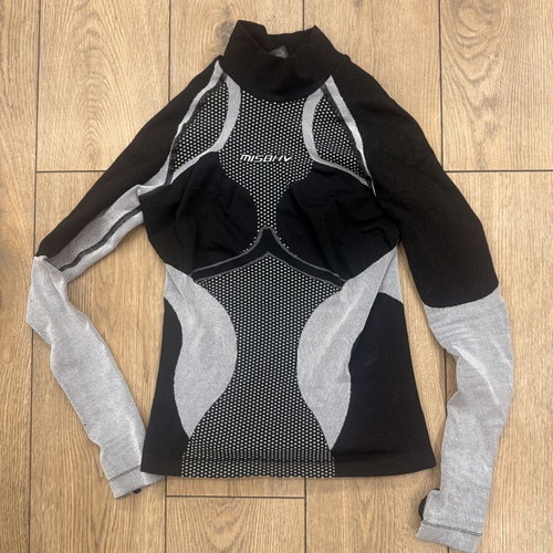 MISBHV Long Sleeve Top like new, sizes 116-122 cm