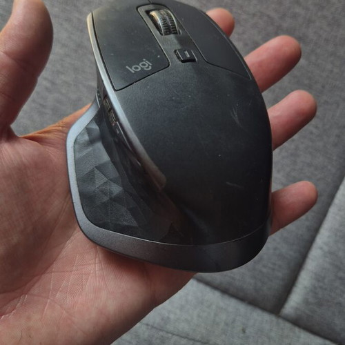Logitech Master 2S mouse for repair or spare parts