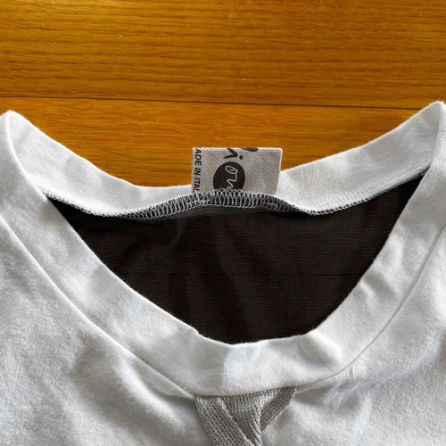 Vassalli vintage t-shirt like new, black and white with beige details