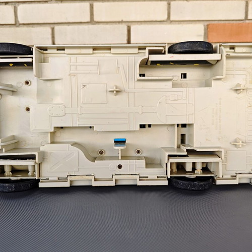 Vintage Micro Machines Mobile City Van Playset Galoob 1991